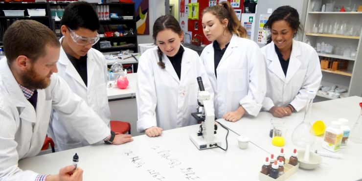 High school students in the science lab.